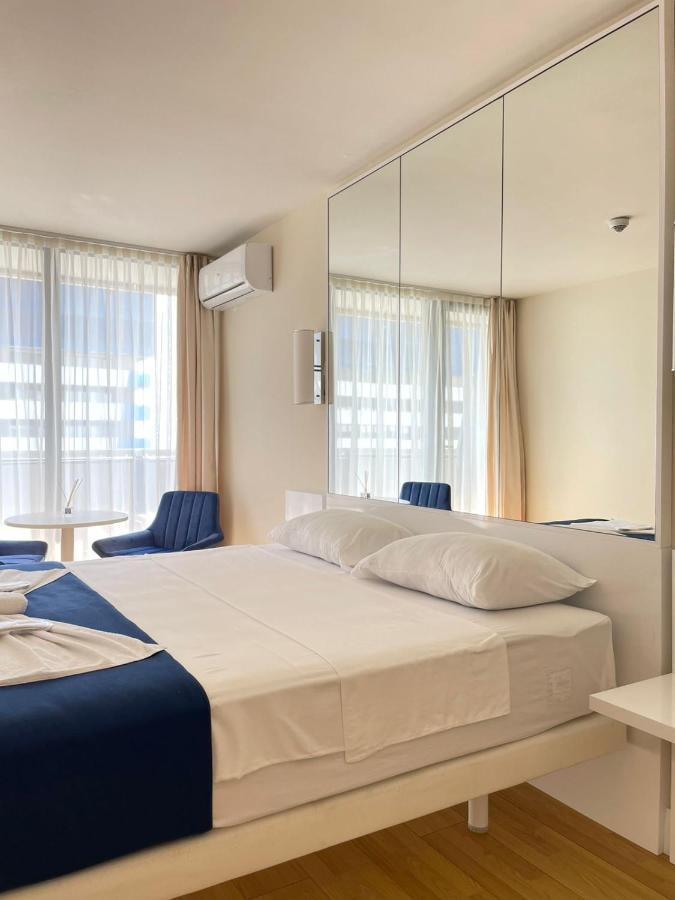 Orbi City Batumi Aparthotel Exteriér fotografie